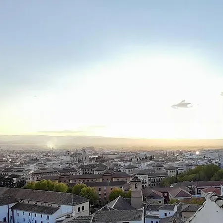 아파트 Apartamento Con Vistas En Albaicin Ii *